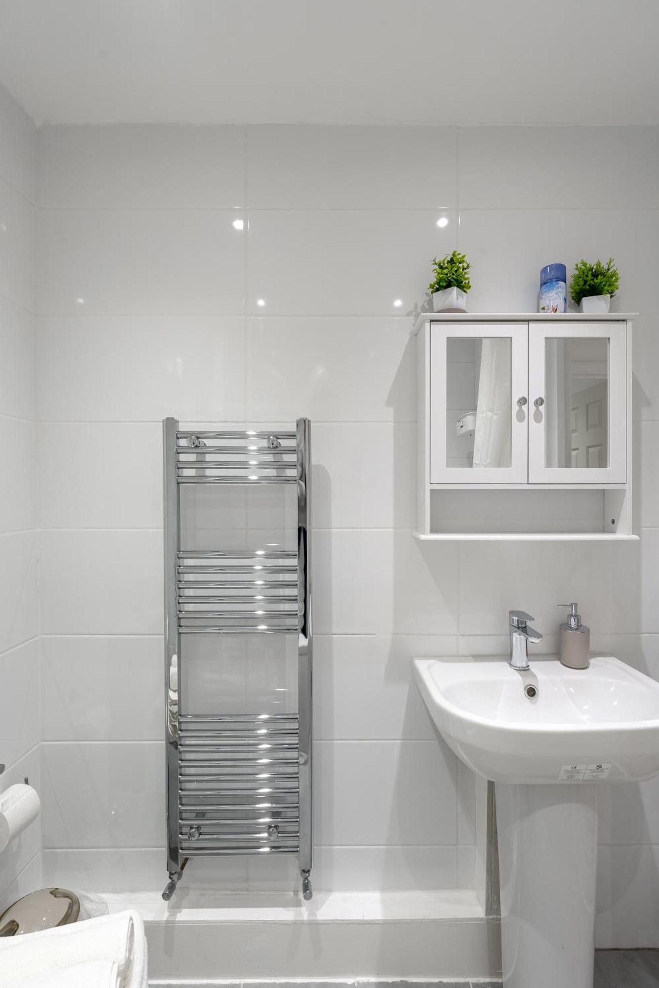 Beautiful Flat Near Central London - Entire Flat - Equipped Kitchen - Private Bathroom Luaran gambar