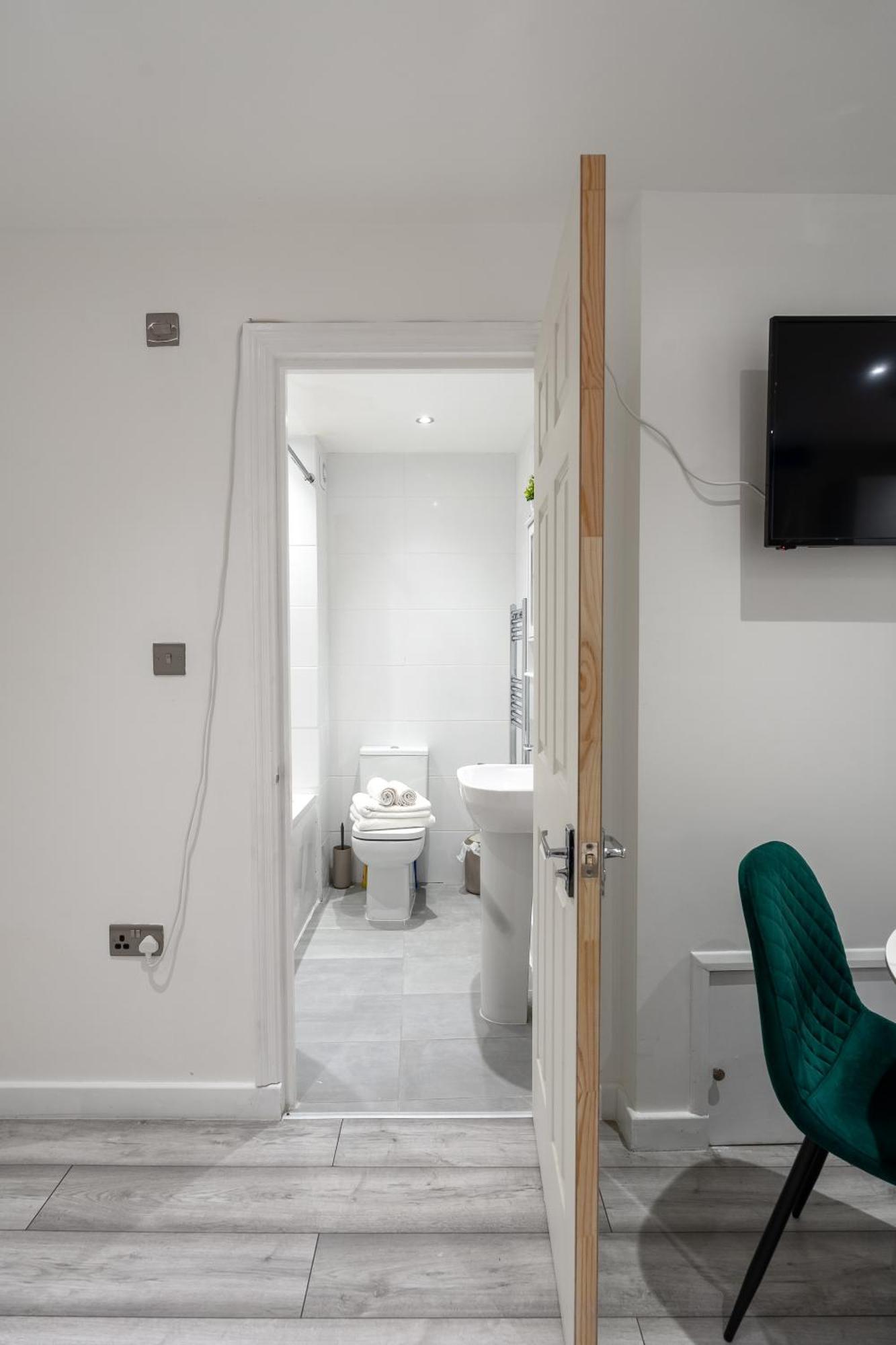 Beautiful Flat Near Central London - Entire Flat - Equipped Kitchen - Private Bathroom Luaran gambar