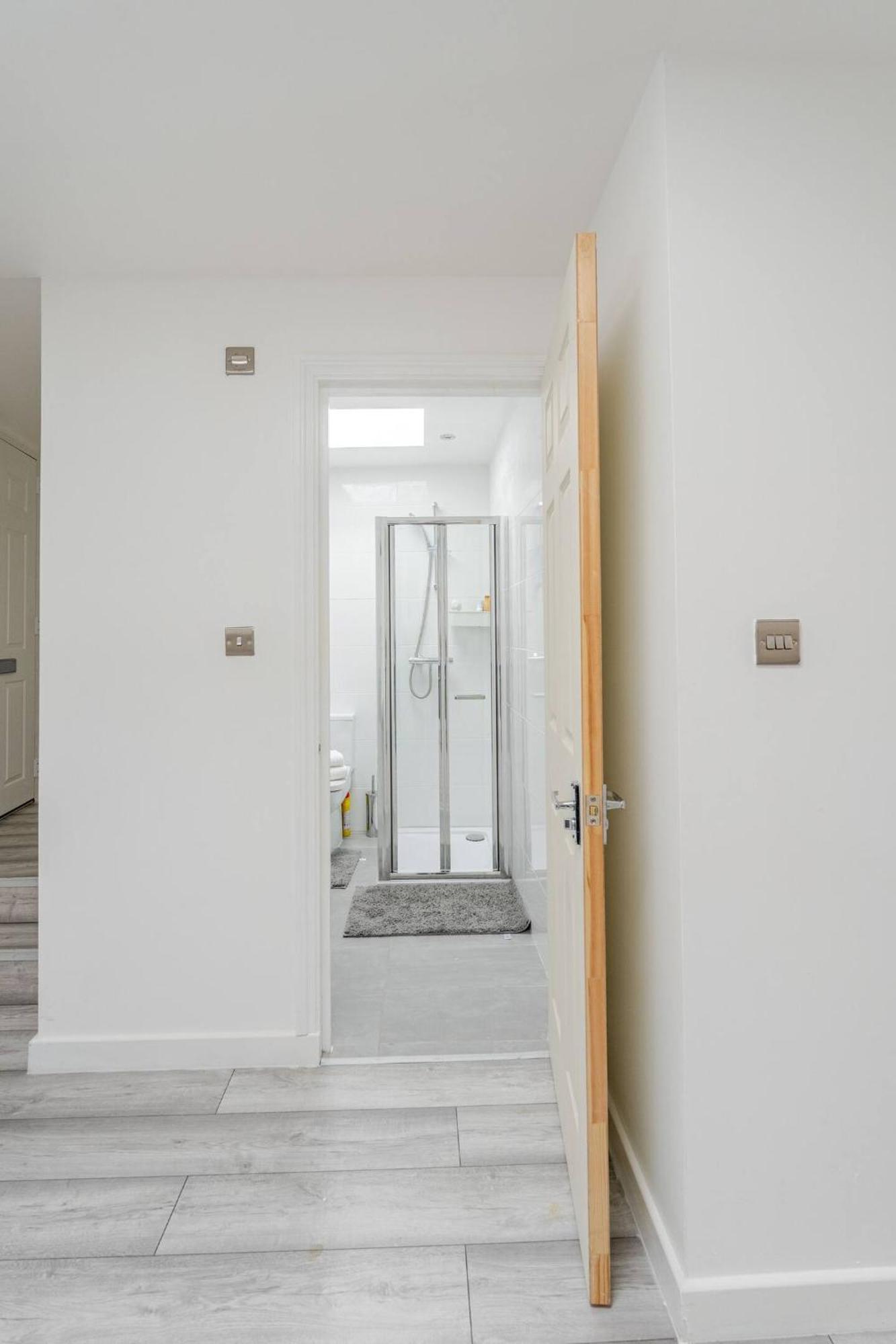 Beautiful Flat Near Central London - Entire Flat - Equipped Kitchen - Private Bathroom Luaran gambar